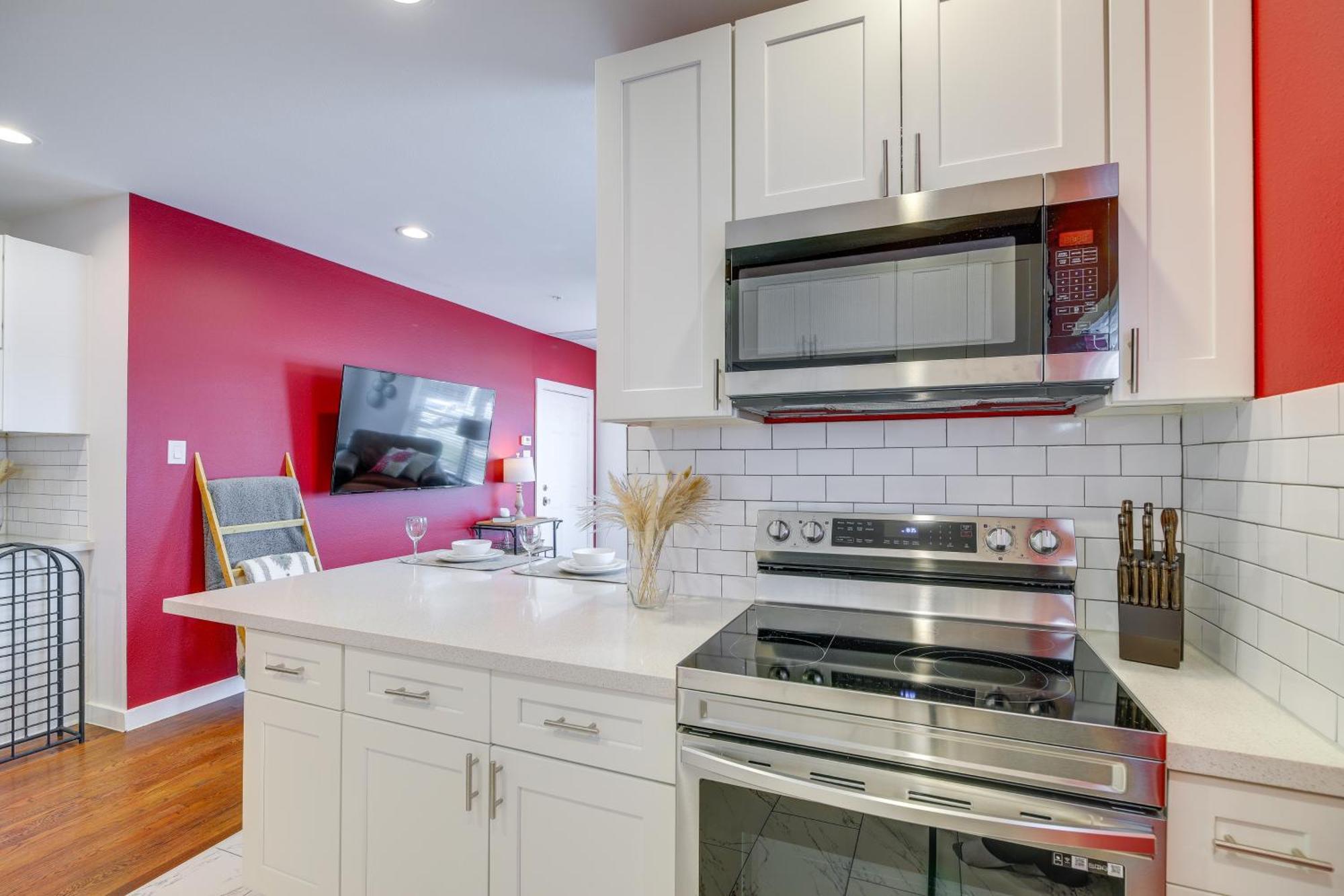 Apartment Pet-friendly 1 Mi To Downtown! *